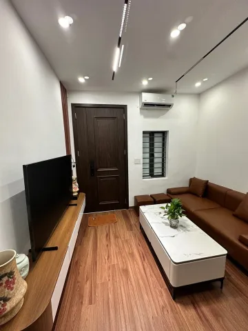 Bán tập thể Ngoại Thương — Huỳnh Thúc Kháng 💥 Tầng 2 nhà thoáng đẹp — 75m2 2PN tầm 3 tỷ