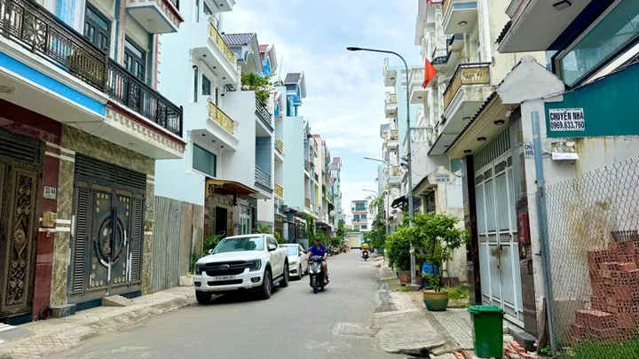 181) Bán Nhà riêng 60m2 có sẵn 60 m2 thổ cư giá 7.4 tỷ tại Đường Bến Lội Phường Bình Trị Đông A Quận Bình Tân TP. Hồ Chí Minh