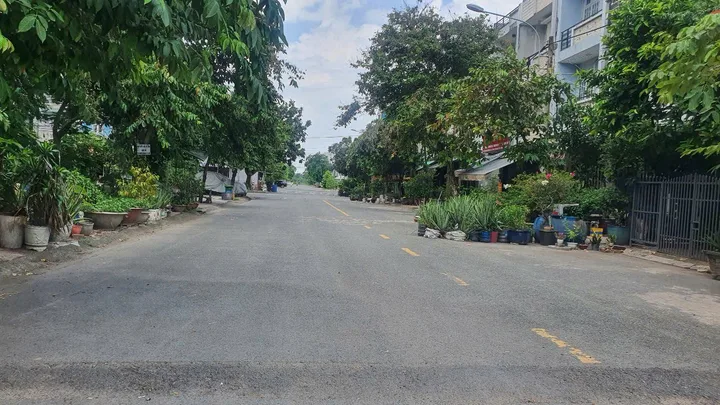 BÁN GẤP ĐẤT ĐẸP – NGAY CO.OPMART – VĨNH LỘC B