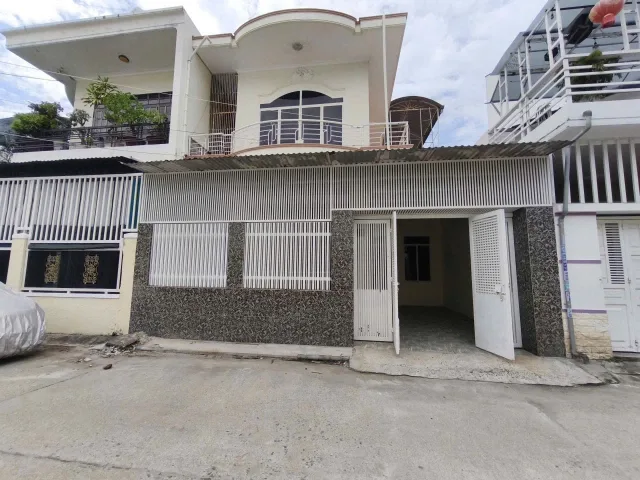 Bán Nhà riêng 87.2m2 có sẵn 87.2 m2 thổ cư giá 4.2 tỷ tại Phường Ngọc Hiệp Thành phố Nha Trang Khánh Hòa