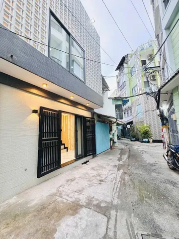 NHÀ 4 TẦNG - HẺM NHỰA 6M XE HƠI TRÁNH - 9 PHÒNG - DÒNG TIỀN 30 TRIỆU/THÁNG - GẦN ĐH BÁCH KHOA & KINGDOM 101
