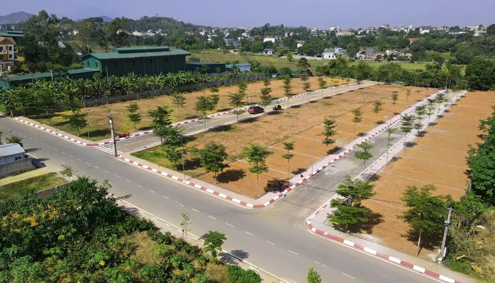 Bán Đất 150m2 có sẵn 150 m2 thổ cư giá 4.8 tỷ tại - Chọn - Xã Phú Cát Huyện Quốc Oai Hà Nội