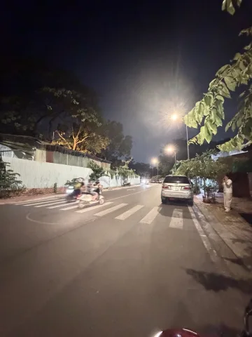 Vị Trí: Vài bước chân ra Đầm Sen, Giáp Quận 10, Quận 5