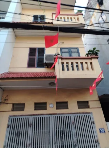 BÁN NHÀ HOA LÂM  - LÔ GÓC 2 THOÁNG - Ô TÔ THÔNG - GẦN BIG C LONG BIÊN - NHÀ DÂN XÂY Ở NGAY