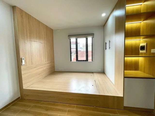 Văn Hương - K QH , 41m2 x 4,5MT x 7T , 1 nhà ra phố , Kv văn minh gần hồ ,cv , các Đh lớn