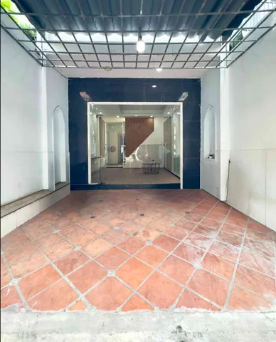 Bán nhà mặt tiền Bùi Thế Mỹ, 4m x 14,5m, sổ đẹp phù hợp xây mới kinh doanh, đầu tư...