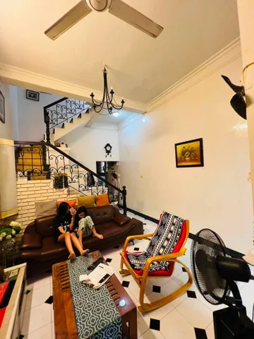 Nhà Đẹp! Hoàng Hoa Thám,Lô Góc,100m Ra Oto,Ngõ Đẹp,DT: 45m2 x 4Tầng,MT: 4m,Giá: 11.8 tỷ Ba Đình