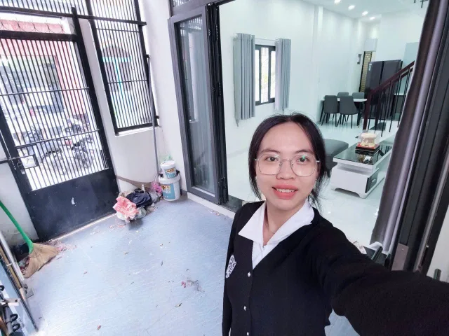 Nhà 5.5 tỷ Quận Tân Phú - Full nội thất - hẻm XH tránh