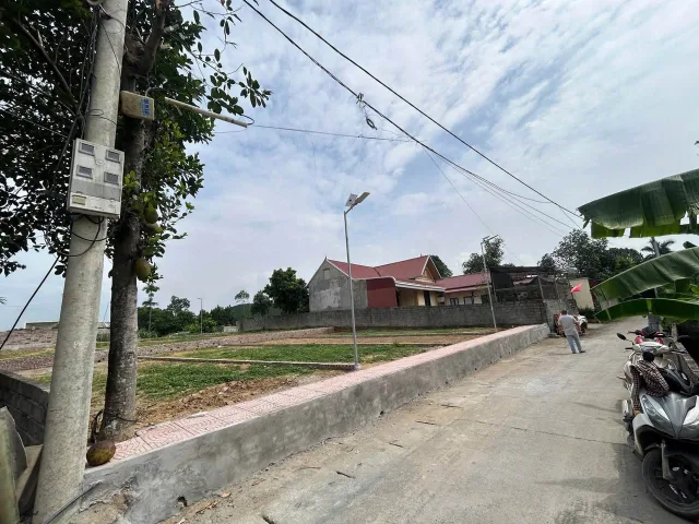 Chính chủ bán lô đất 80m2 tại Chợ Cá, Xuân Mai Chương Mỹ giá 1.4x tỷ