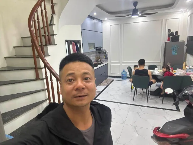 Chính chủ cần bán nhà 4 tầng xây mới Phụng Châu Chương Mỹ, giá bán 3.95 tỷ.