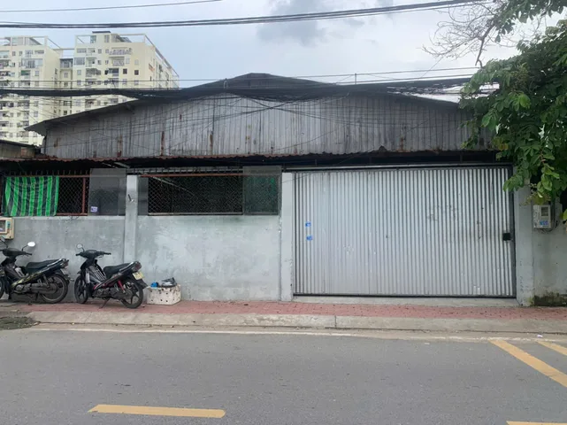Cho thuê Mặt bằng Mặt Tiền Phường Linh Đông Quận Thủ Đức 180m2 giá 15 triệu/tháng
