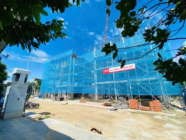 Nhà phố ngay trung tâm Tp Huê, không ngập lụt, 5 tầng, kinh doanh vip giá 2,1 tỉ