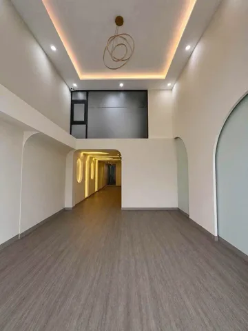CHO THUÊ NHÀ 5 TẦNG MẶT TIỀN HOÀNG DIỆU CÓ THANG MÁY