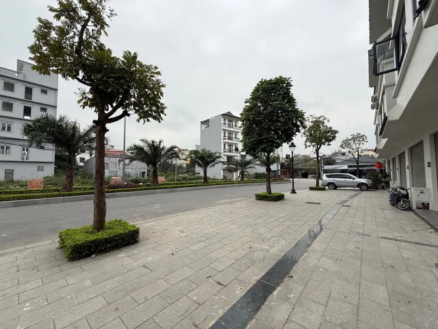 BÁN NHÀ LIỀN KỀ KDT HINODE KIM CHUNG HOÀI ĐỨC , MẶT ĐƯỜNG ĐÔI 33m , Sát Hồ , 100m2 x5 tầng