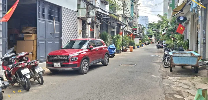 Chỉ hơn 7ty, nhà gần mặt tiền đường  Lê Văn Quới