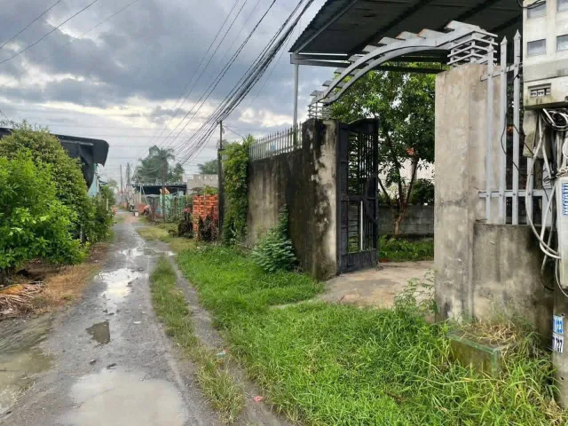 Bán nhà vườn Đức Hòa Đông, 10x42 (420m2), đất thổ cư, shr, giá 2ty050, đường xe hơi