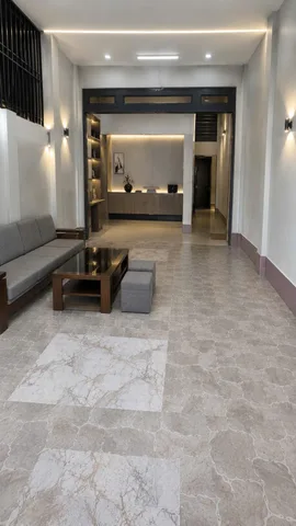 Nhà đẹp 3 bước ra mặt tiền, DT 80m2 nhỉnh 4đ, có shr ,đã hoàn công