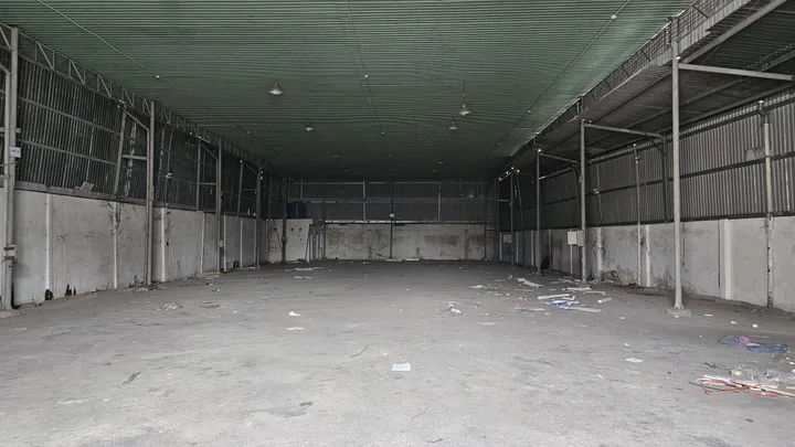 NHÀ XƯỞNG CHO THUÊ NẰM PHƯƠNG AN PHÚ ĐÔNG QUẬN 12 DT: 500M GIÁ 30 TRIÊU LH: 0908561228