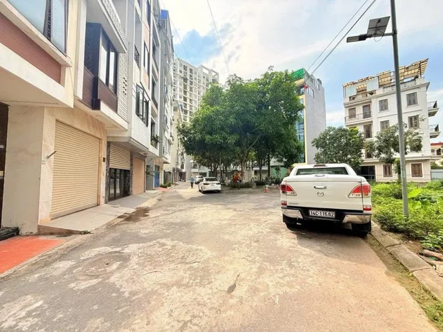 BÁN BIỆT THỰ LÔ GÓC LẠC LONG QUÂN, TÂY HỒ, DT 110M2 5 TẦNG MT 16M-THANG MÁY, GIÁ 33,6 TỶ