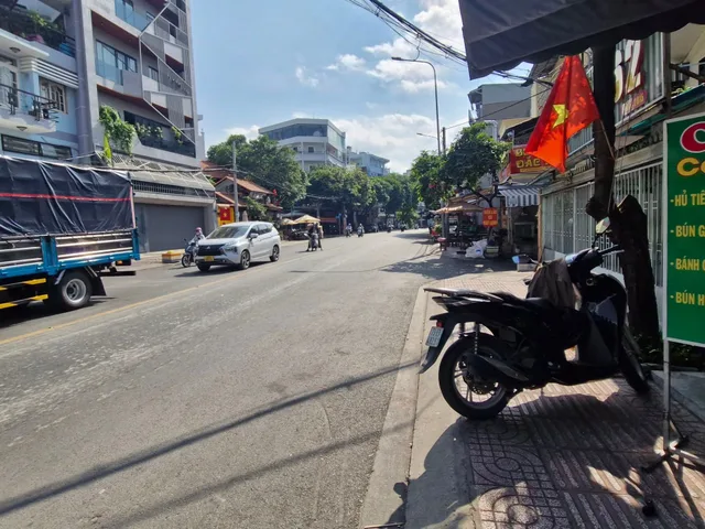BÁN NHÀ đs 30 DT  89M² – 9PN DÒNG TIỀN 50TR/THÁNG – CĂN GÓC KHU TÊN LỬA – GIÁ 17.5 TỶ