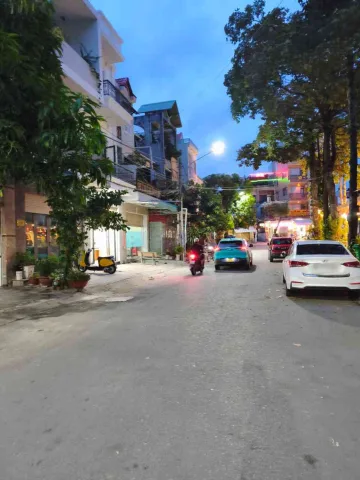 🏡GIÁ 9×TR/M².NHÀ MỚI 3 TẦNG – MẶT TIỀN KINH DOANH – DĨ AN TP.HCM