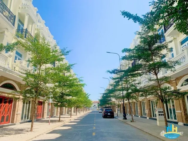 🏡 GIÁ 9×TR/M².NHÀ MỚI 3 TẦNG KDC ICON CENTRAL – ĐƯỜNG D1 – PHƯỜNG DĨ AN, TP.HCM