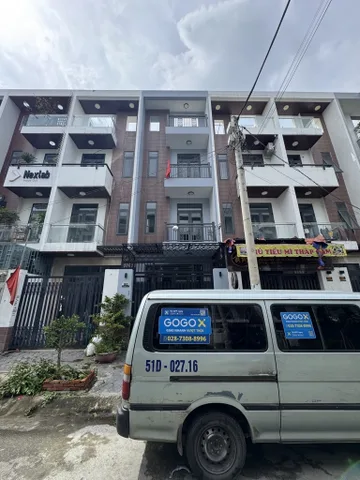 NHÀ MỚI ĐẸP AN DƯƠNG VƯƠNG 5 TẦNG 2 MẶT TIỀN TRƯỚC SAU ĐƯỜNG XE HƠI THÔNG NHIK 8 TỶ
