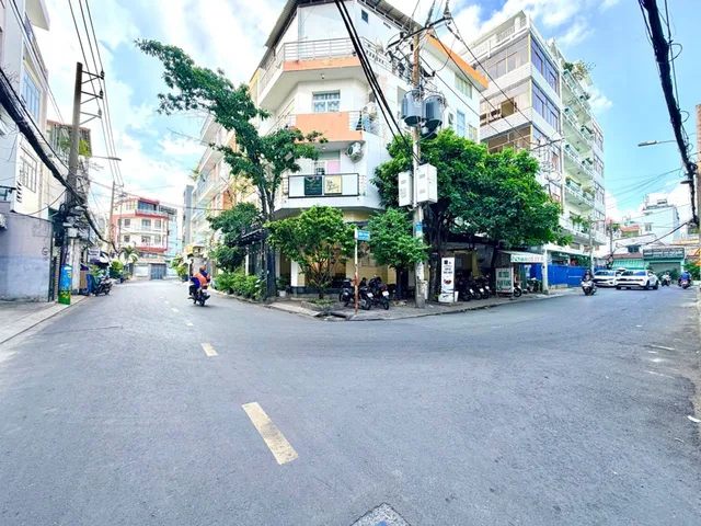 NHÀ KHUÔNG VIỆT - HẺM 8M NHƯ MẶT PHỐ - 3 TẦNG - 94M² - GIÁ 12.5 TỶ - KHU KINH DOANH SẦM UẤT