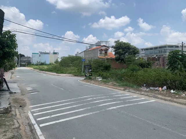 💥💥 Cần bán gấp Lô Mặt Tiền Giá TốT , Diện tích: 232m2 ngang 6,5m thổcư100%. SHR .
