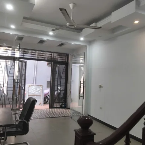 Cho thuê Nhà riêng 50m2 giá 16 triệu tại - Chọn - Phường Nhật Tân Quận Tây Hồ Hà Nội