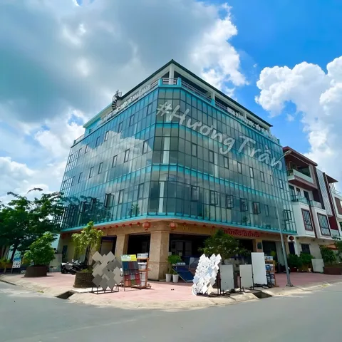 120 triệu - CHO THUÊ TÒA NHÀ 5 TẦNG 2162m2, NGANG 20m GÓC 2 MẶT TIỀN ĐƯỜNG SỐ 4 & ĐƯỜNG 53, KDC NGÂN THUẬN (STELLA MEGA CITY)