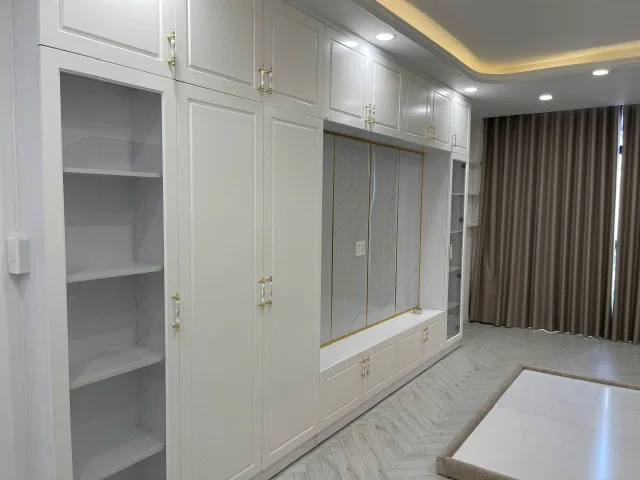 Bán Nhà Mặt Tiền 494 Nguyễn Kiệm, Phường 4, Phú Nhuận