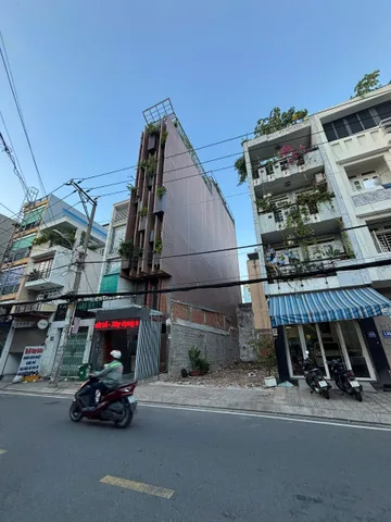 KHU VIP SÂN BAY, 64M2, 4X16, 4 TẦNG BTCT, MT HOÀNG VIỆT, DÒNG TIỀN 23TR/THÁNG. NHỈNH 12TY