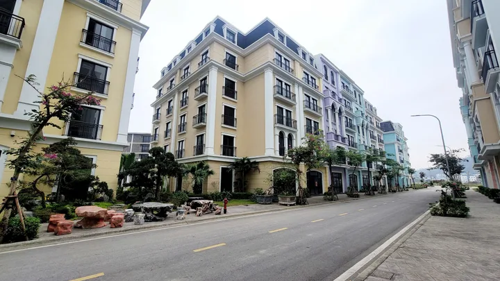 Bán Nhà riêng 135m2 dự án Habor Bay hạ long vị trí gần biển vừa ở vừa kinh doanh tốt