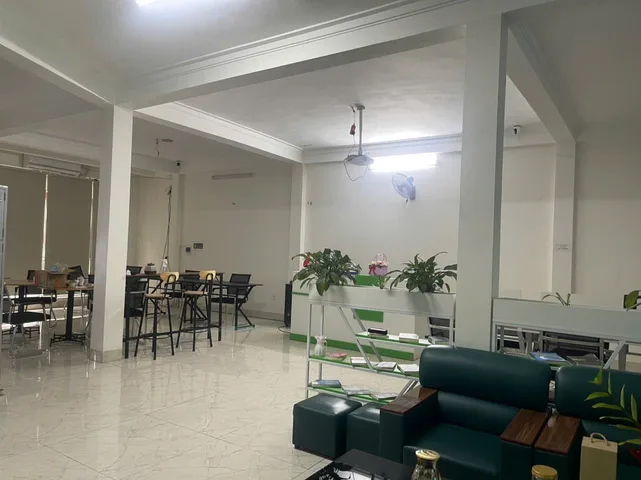 Cho thuê văn phòng 120m²- FULL nội thất ,ngăn chia phòng riêng Số 428 Hồ Tùng Mậu, 0359196789