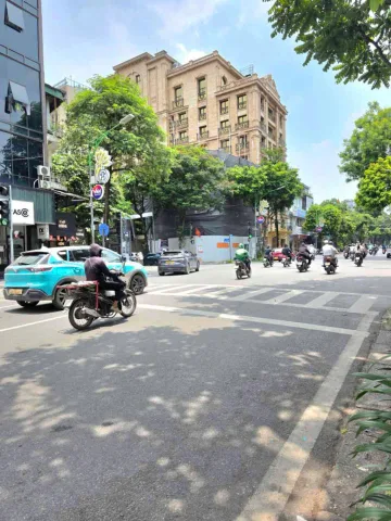 Bán đất mặt phố Hai Bà Trưng 60m², GPXD 5 tầng, kinh doanh sầm uất, giá 60 tỷ