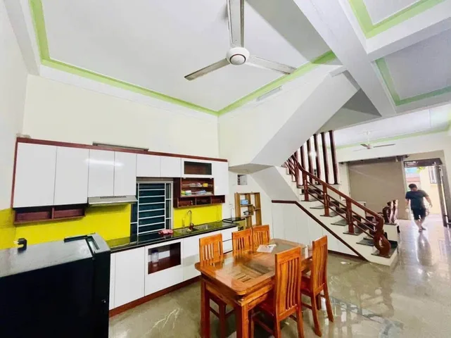 CHO THUÊ NHÀ 2 TẦNG – FULL NỘI THẤT – ĐƯỜNG NGUYỄN SƠN, NGAY SAU TRƯỜNG MẦM NON