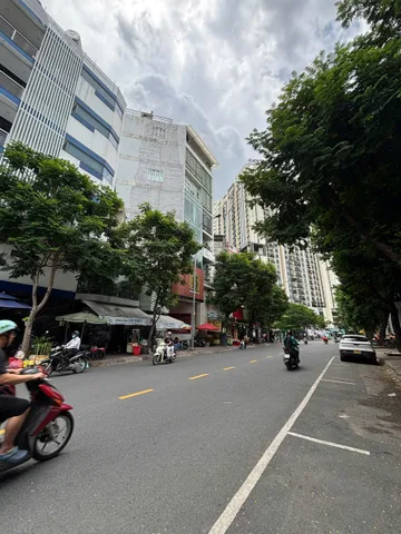 🔥NHÀ SÂN BAY - LỜI NGAY🔥 - MT CĂN GÓC NHẤT CHI MAI - ĐỐI DIỆN NHÀ GA T3 - 4X18 72M2 - 4 TẤM ĐÚC BTCT - NHỈNH 13TY