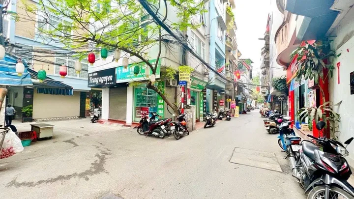 Bán Nhà riêng 56m2 có sẵn 56 m2 thổ cư giá 9.9 tỷ tại Đường Ngõ Thông Phong Phường Quốc Tử Giám Quận Đống Đa Hà Nội