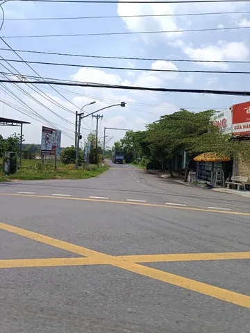 Đất mặt tiền nhựa 30m ,  tại Củ Chi TPHCM .
Giá Em bán thiện chí : 1 tỷ 550