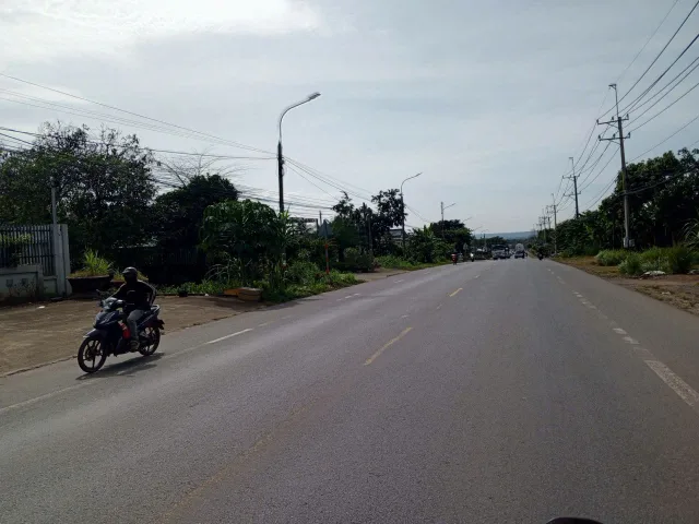 Bán Đất 29677m2 có sẵn 300 m2 thổ cư giá 18 tỷ tại Đường Quốc Lộ 20 Xã Phú Ngọc Huyện Định Quán Đồng Nai