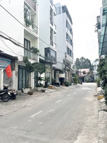 TÂN BÌNH YÊN THẾ - 5 TẦNG 1 TRỆT 3 LẦU - ĐƯỜNG XE HƠI 7 CHỖ CHẠY - HIỆN TRẠNG 5PN CÓ THỂ NÂNG CẤP LÊN 7Pn - GIÁ 11.5TỶ TL