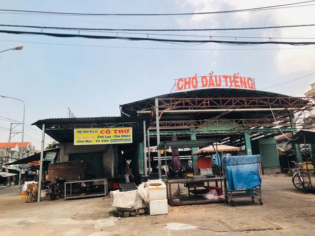 KẸT TIỀN VỢ CHỒNG TÔI CẦN BÁN 15X45=680M2, SỔ HỒNG, MT NHỰA GẦN CHỢ KCN GIÁ 545TR