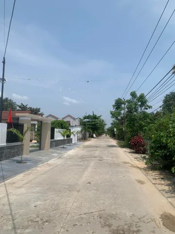 Bán gấp lô đất 185m2 đất ở đô thị, vuông vức, đường thông, giá chỉ 1.85 tỷ
