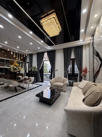 🏡 NHÀ MỚI BMT – TÒA NHÀ 5 LẦU MẶT TIỀN HẢI TRIỀU – NGANG 8M – VIEW TOÀN THÀNH PHỐ