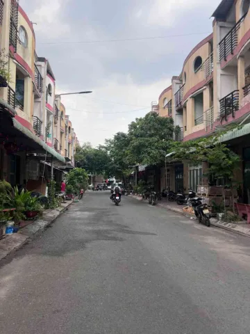 Bán🏡GIÁ 9×TR/M². NHÀ ĐẸP AN BÌNH – HẺM 8M THÔNG – VĂN PHÒNG, Ở ĐỀU ĐẸP