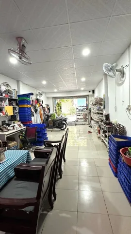 Bán Nhà riêng 80m2 có sẵn 80 m2 thổ cư giá 5.6 tỷ tại Đường Tiền Lân 15 Xã Bà Điểm Huyện Hóc Môn TP. Hồ Chí Minh