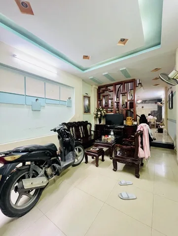 Bán Nhà riêng 52m2 có sẵn 52 m2 thổ cư giá 14.8 tỷ tại Đường Thịnh Quang Phường Thịnh Quang Quận Đống Đa Hà Nội