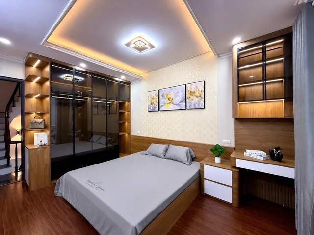 Bán Nhà riêng 36m2 có sẵn 36 m2 thổ cư giá 7.9 tỷ tại đường Phố Định Công Phường Phương Liệt Quận Thanh Xuân Hà Nội
Lh:0377224604