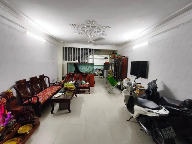 Bán Nhà riêng 64m2 có sẵn 64 m2 thổ cư giá 16.8 tỷ tại Đường Minh Khai Phường Vĩnh Tuy Quận Hai Bà Trưng Hà Nội